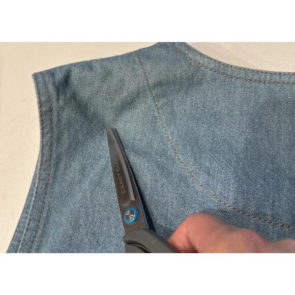 Vintage Liz Wear Embroidered Floral Denim Vest Women’s Size Small Western Boho - Picture 6 of 7